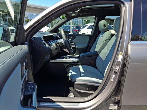 Used 2026 Mercedes-Benz GLB 250 4MATIC image 15