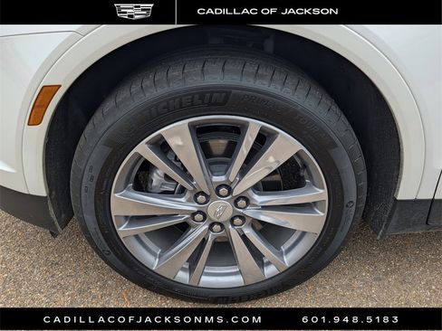 Used 2025 Cadillac XT5 Premium Luxury image 29