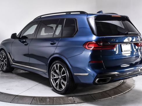 Used 2022 BMW X7 M50i w/ Dynamic Handling Package AWD/4WD image 4