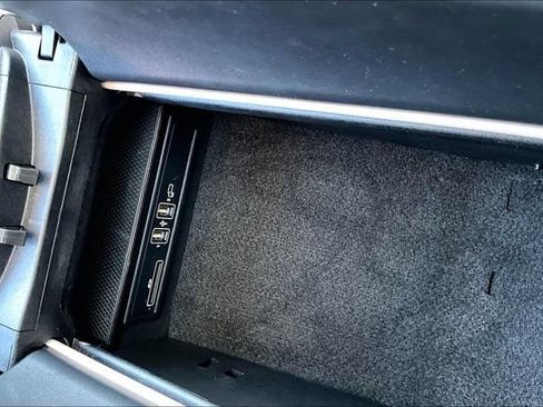 Used 2019 Mercedes-Benz C 300 Sedan image 17