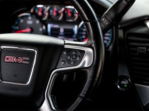 Used 2018 GMC Yukon SLT w/ Open Road Package image 15