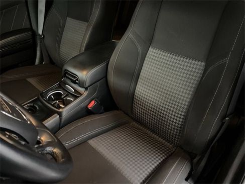 Used 2021 Dodge Charger SXT w/ Blacktop Package image 19