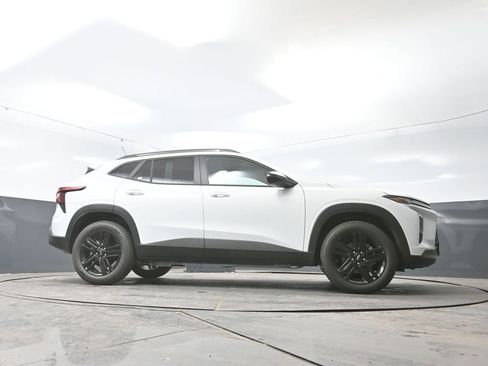 New 2026 Chevrolet Trax ACTIV image 43