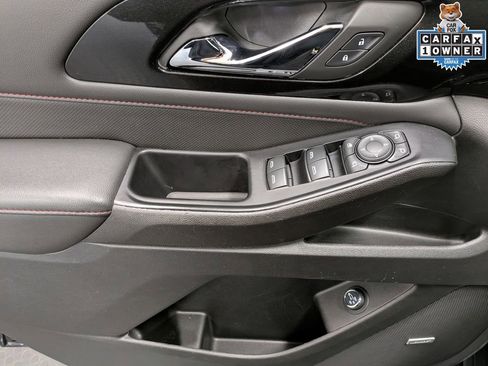 Used 2023 Chevrolet Traverse RS w/ LPO, Floor Liner Package AWD/4WD image 10