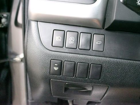 Used 2017 Toyota Highlander XLE AWD/4WD image 14