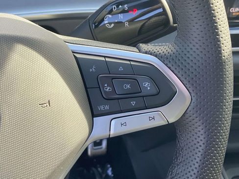 New 2026 Volkswagen Tiguan SE R-Line FWD image 22