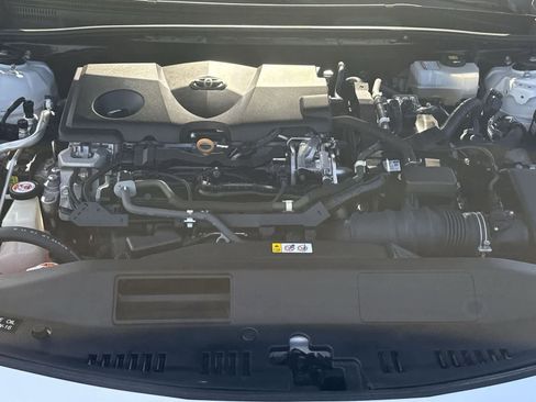 Used 2019 Toyota Camry XLE image 29