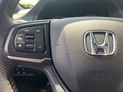 Used 2025 Honda Ridgeline TrailSport image 10