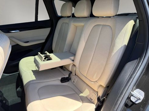 Used 2018 BMW X1 xDrive28i AWD/4WD image 34