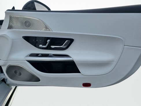 New 2026 Mercedes-Benz Maybach SL 680 image 25