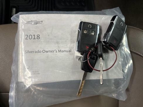 Used 2018 Chevrolet Silverado 1500 LTZ w/ Sport Package image 38