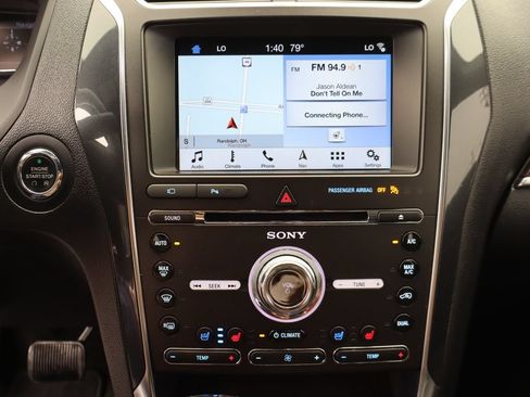 Used 2018 Ford Explorer Limited AWD/4WD image 17