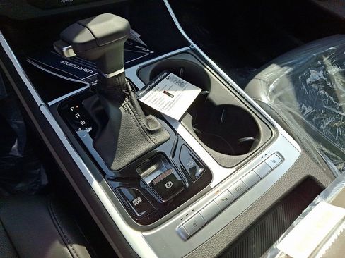 New 2026 Kia Carnival EX FWD image 10