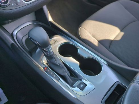 Used 2023 Chevrolet Malibu LT image 15