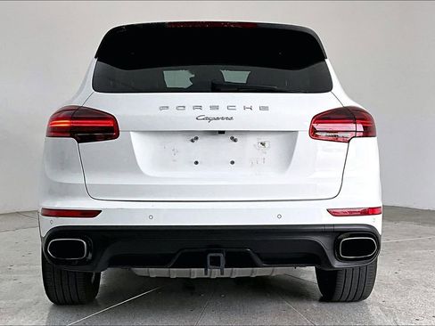Used 2016 Porsche Cayenne AWD/4WD image 4