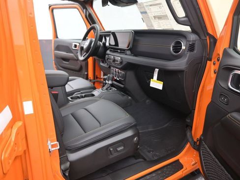 New 2026 Jeep Gladiator Sport AWD/4WD image 17