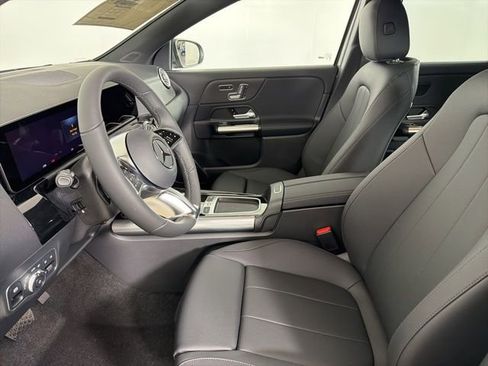 New 2026 Mercedes-Benz GLA 250 4MATIC image 11