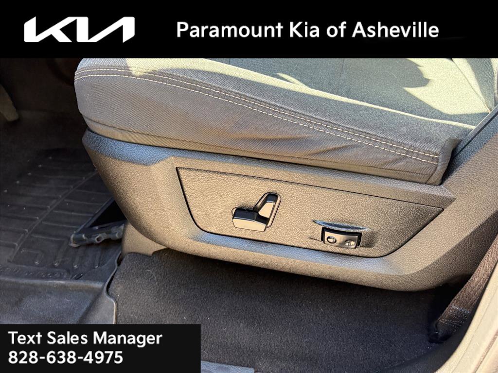 Used 2022 RAM 1500 Warlock w/ Electronics Group AWD/4WD image 17