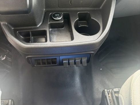 Used 2018 Ford Transit 150 130 Low Roof w/ Exterior Upgrade Package RWD image 11