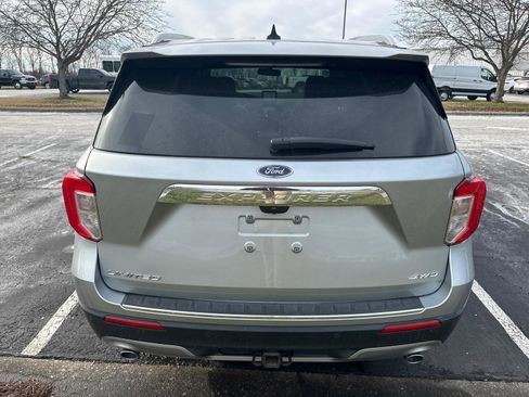 Used 2022 Ford Explorer Limited w/ Limited Technology Package image 15