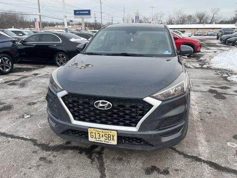 Used 2020 Hyundai Tucson SE image 2