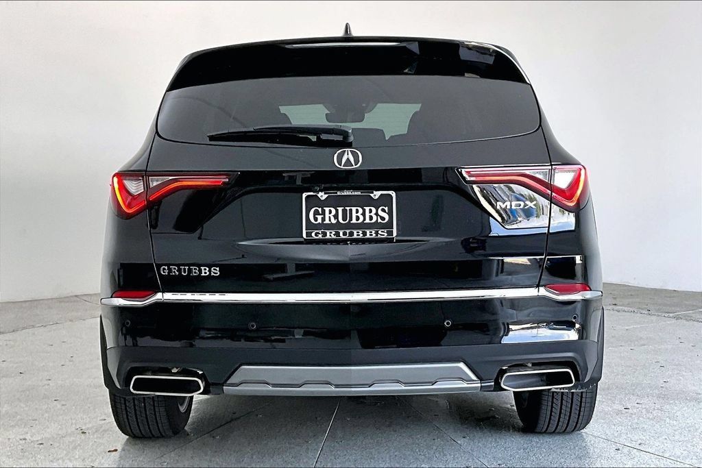 Used 2026 Acura MDX w/ Technology Package FWD image 4