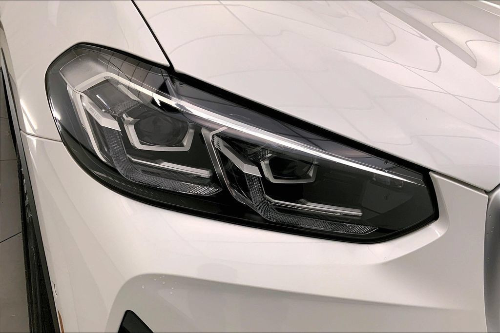 Certified 2024 BMW X3 xDrive30i w/ Premium Package AWD/4WD image 27