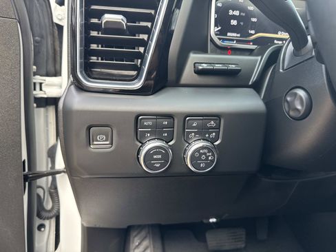 Used 2023 GMC Sierra 1500 Denali w/ Denali Reserve Package image 32