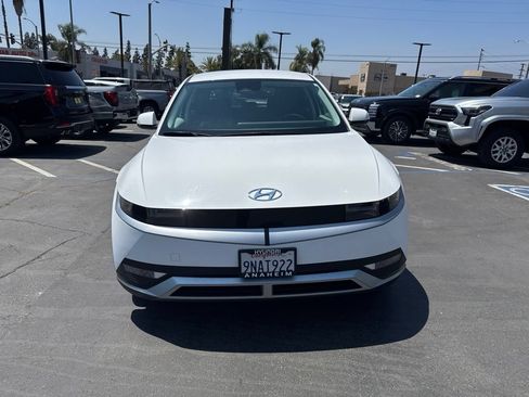 Certified 2024 Hyundai Ioniq 5 SE RWD image 2