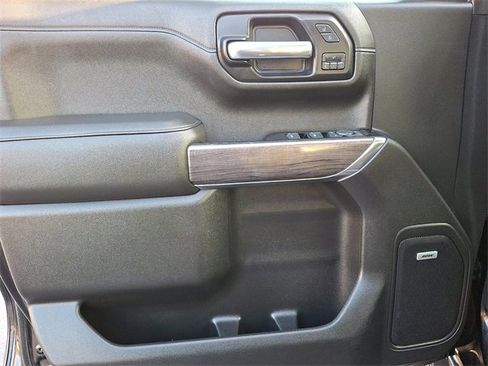 Used 2019 Chevrolet Silverado 1500 LTZ w/ LTZ Premium Package image 15