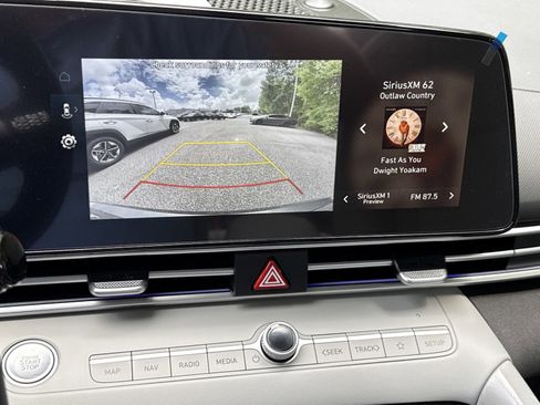 New 2026 Hyundai Elantra Limited FWD image 23