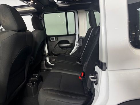 Used 2022 Jeep Wrangler Unlimited Sport w/ Sun And Sound Package image 27