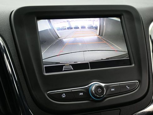 Used 2024 Chevrolet Equinox RS FWD image 17