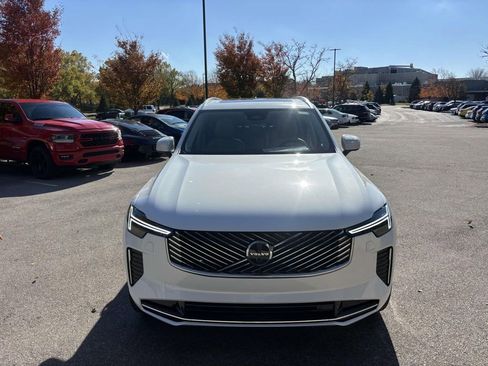 New 2026 Volvo XC90 B6 Ultra image 2