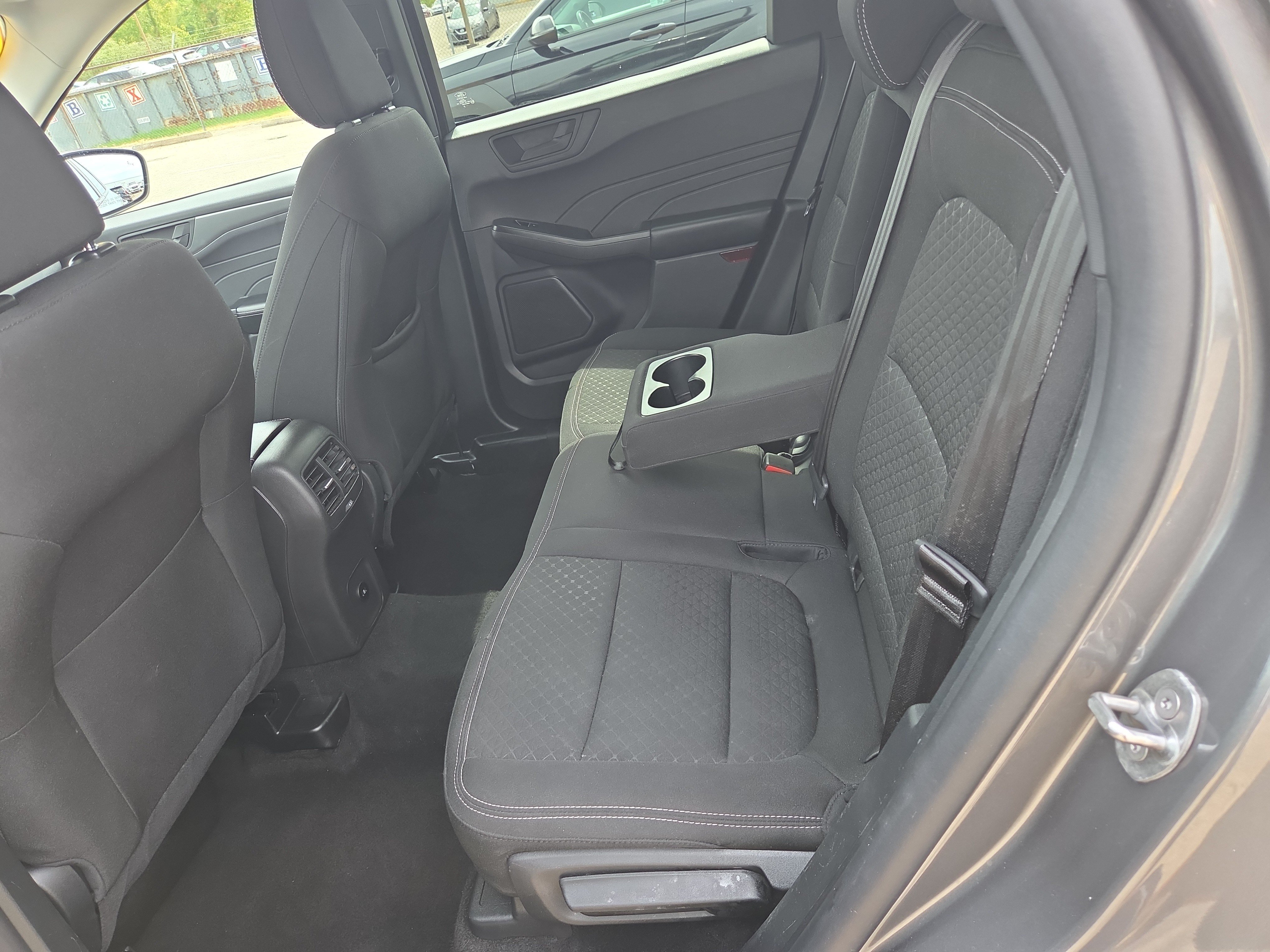 Used 2025 Ford Escape Active w/ Tech Pack #1 AWD/4WD image 7
