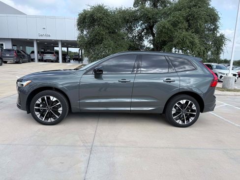 Certified 2026 Volvo XC60 B5 Plus w/ Climate Package AWD/4WD image 3