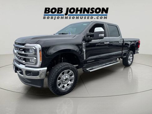 Used 2023 Ford F350 Lariat w/ Chrome Package AWD/4WD image 7