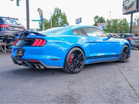 Used 2022 Ford Mustang Shelby GT500 RWD image 12