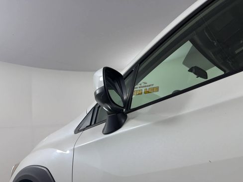 Used 2020 Subaru Crosstrek 2.0i Premium image 14