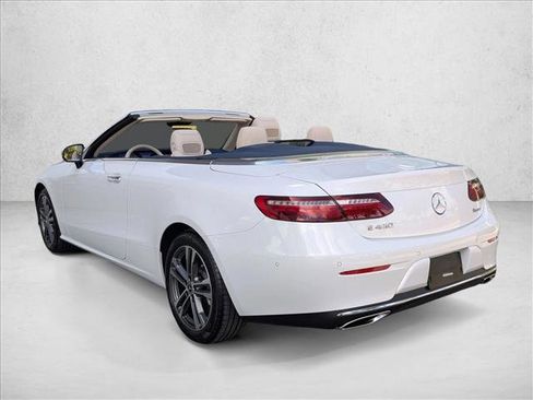 Used 2023 Mercedes-Benz E 450 4MATIC Cabriolet image 8