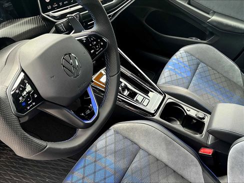 New 2025 Volkswagen Golf R Black Edition image 14