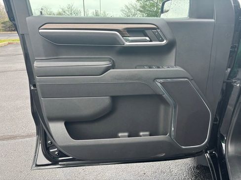 Used 2023 Chevrolet Silverado 1500 LT image 12