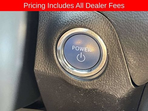 Used 2022 Toyota RAV4 XLE Premium AWD/4WD image 32
