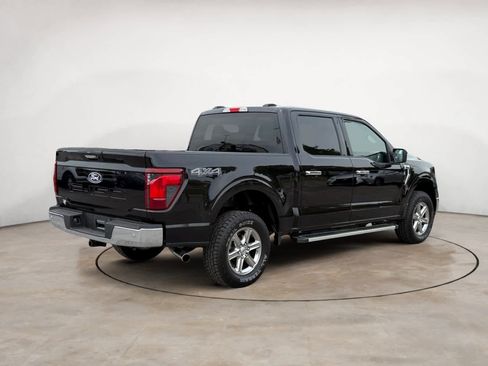 Used 2024 Ford F150 XLT AWD/4WD image 3