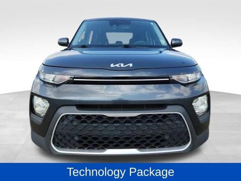 Used 2022 Kia Soul LX w/ Technology Package image 3