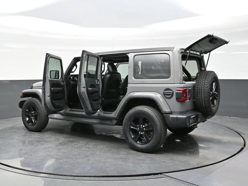 Used 2023 Jeep Wrangler Unlimited Sahara AWD/4WD image 49