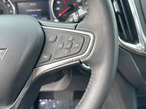 Used 2020 Chevrolet Equinox LT image 28