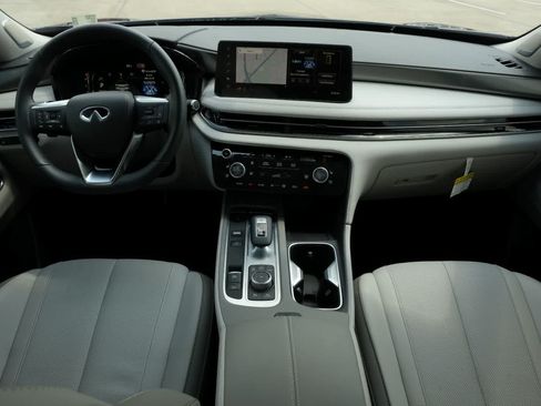 Certified 2026 INFINITI QX60 Luxe w/ Family Package FWD image 7