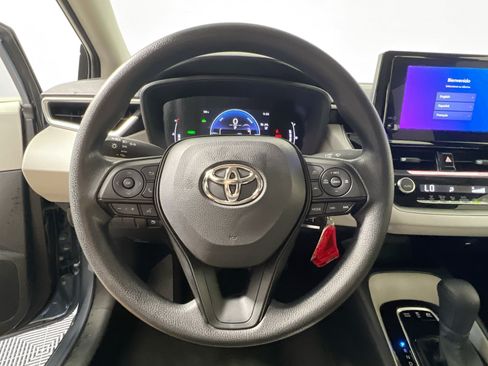 Used 2026 Toyota Corolla LE FWD image 17
