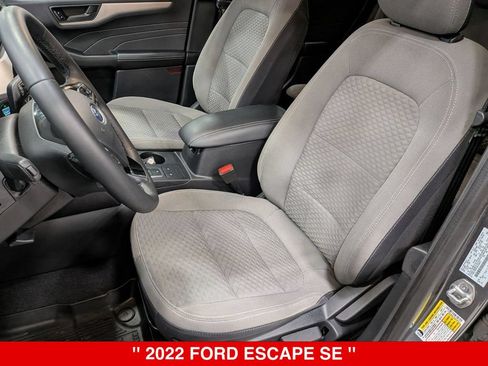 Used 2022 Ford Escape SE w/ Cold Weather Package AWD/4WD image 13